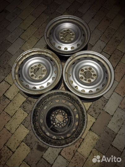 Продам штампованые диски