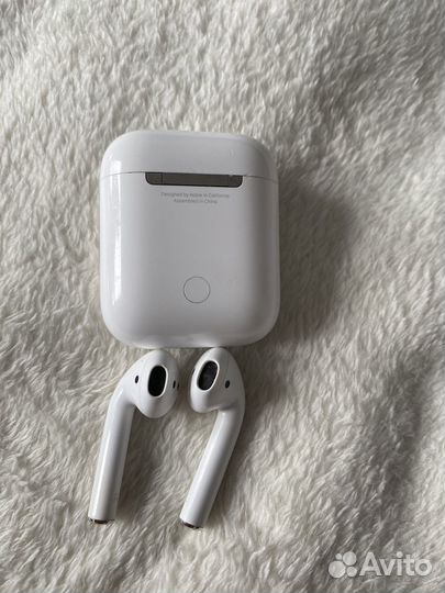 Airpods 1 (оригинал, читайте описание)