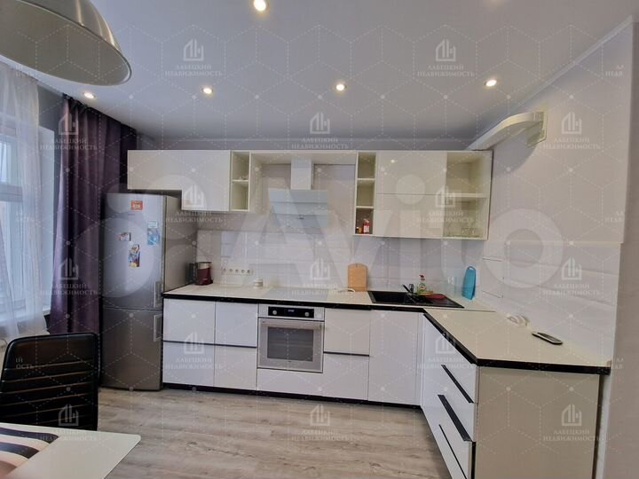 2-к. квартира, 60 м², 14/16 эт.