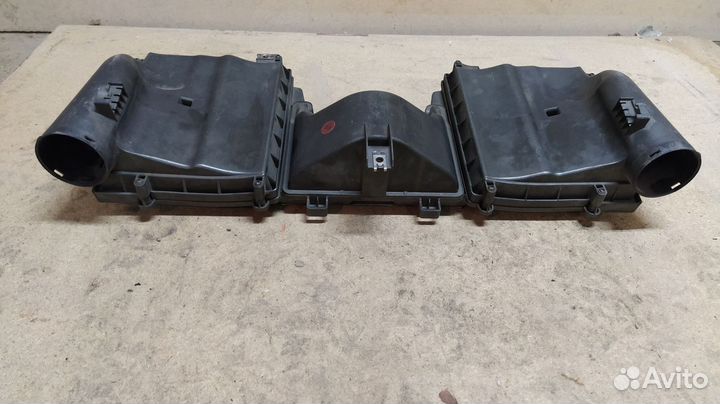 Корпус воздушного фильтра Mercedes W220