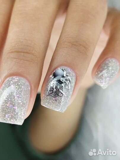 Наращивание ногтей