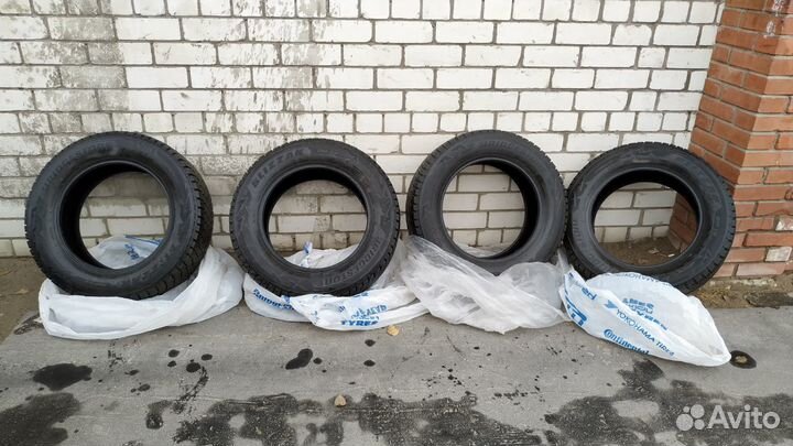 Bridgestone Blizzak DM-V2 225/65 R17