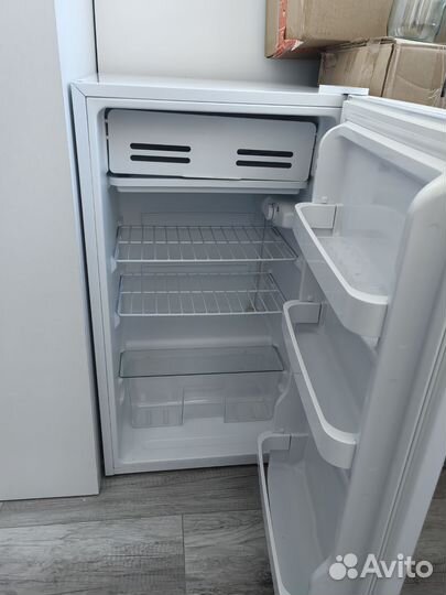 Холодильник маленький