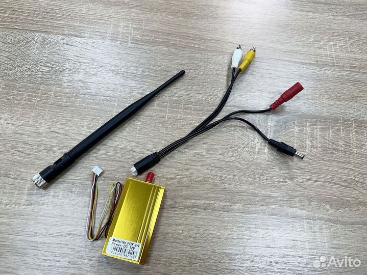 Видеопередатчик FPV 1.2 ггц, 2 Вт, золотой
