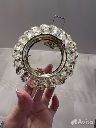 Точечные светильники разные 28шт новые Италия