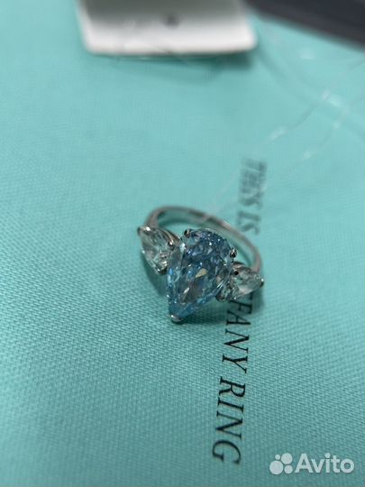 Золотое кольцо с голубым бриллиантом CVD 4.07 ct