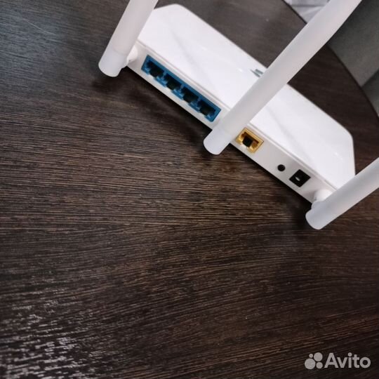 Wifi роутер, коробки и заряда нет