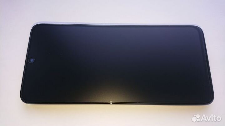 Новый телефон Huawei Nova Y90