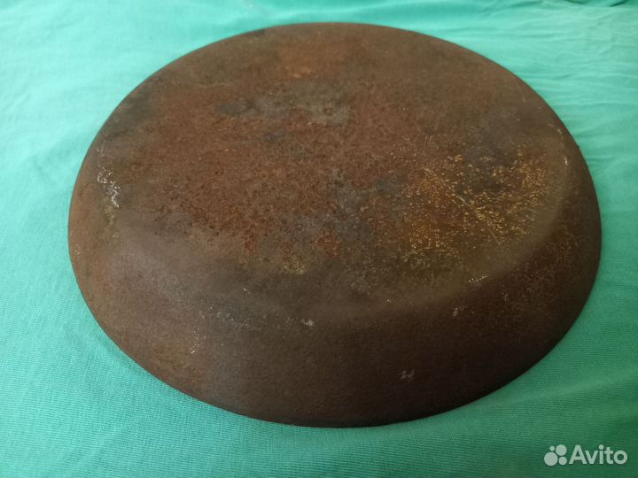 Чугунная сковородка советская диаметр 22 см