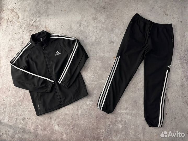 Спортивный костюм Adidas новый хлопок