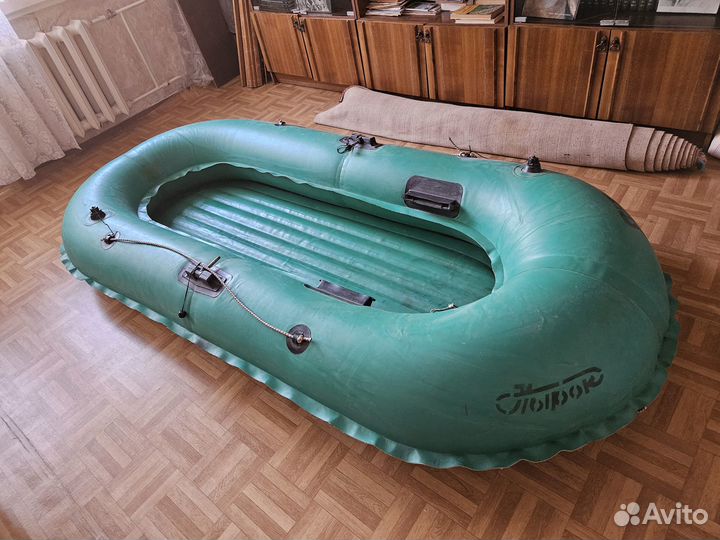 Резиновая лодка 