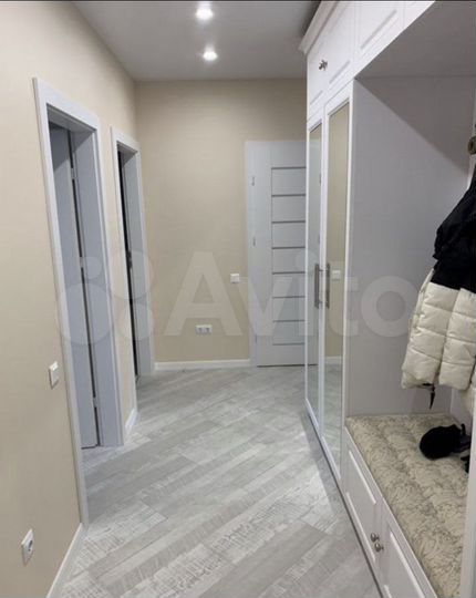 2-к. квартира, 80 м², 8/10 эт.