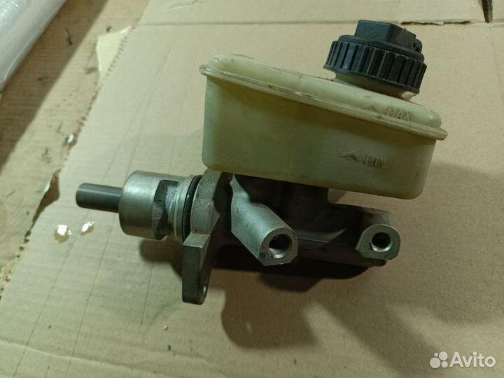 Цилиндр тормозной главный Opel Omega