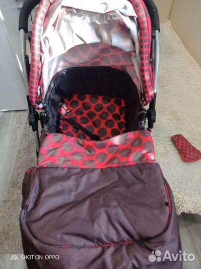 Прогулочная коляска