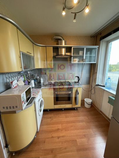 2-к. квартира, 42 м², 6/9 эт.