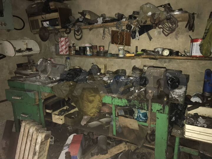 Гараж, > 30 м²