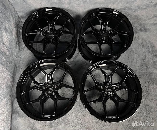 Кованые диски Rusch R20 SRT Charger Challenger