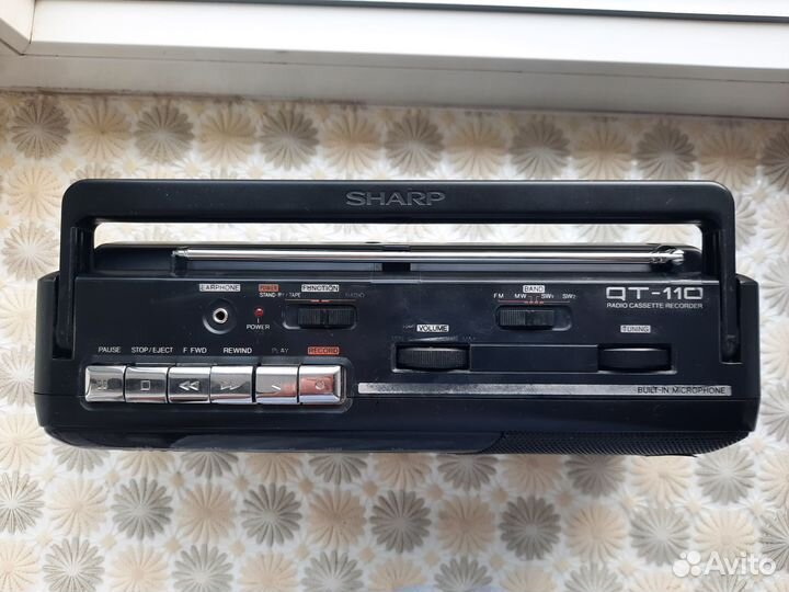 Кассетная магнитола Sharp QT-110
