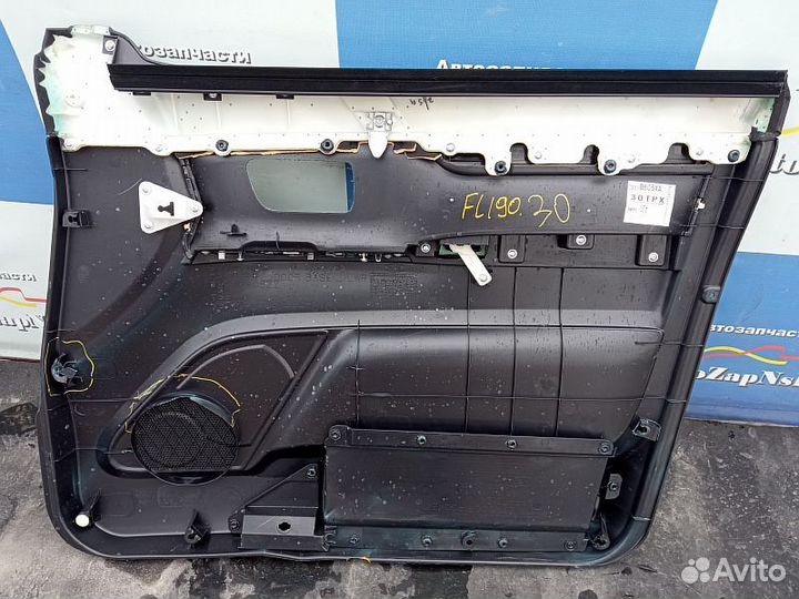 Обшивка двери передней левой Mitsubishi pajero IV