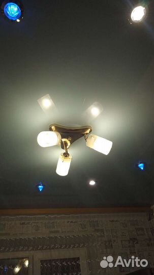 Светильник потолочный