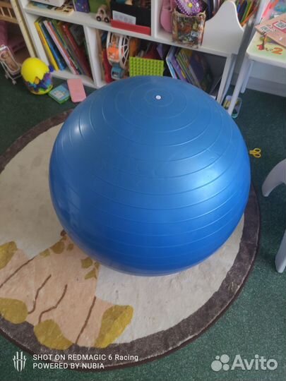 Гимнастический мяч фитбол
