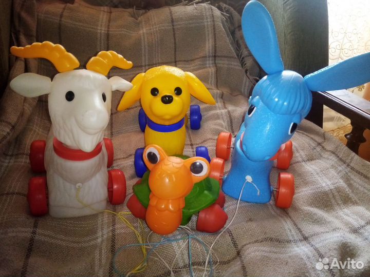 Игрушки каталки СССР