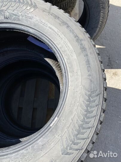 Nokian Tyres Hakkapeliitta 8 SUV 285/60 R18