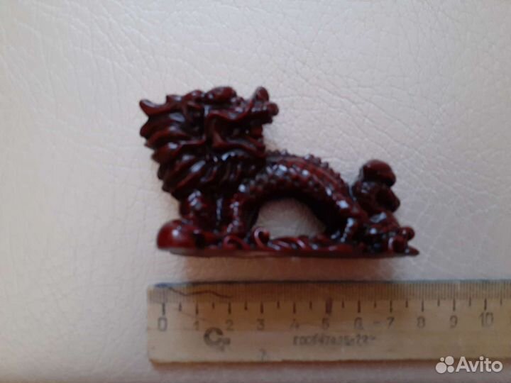 Фигурки статуэтки дракона
