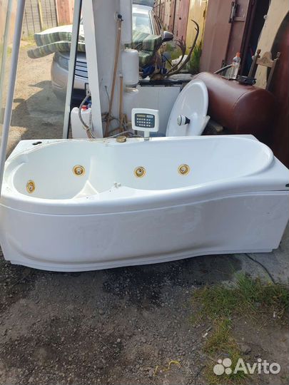 Ванная акриловая 160 70