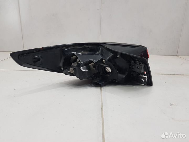 Фонарь задний правый наружный Mazda CX-5