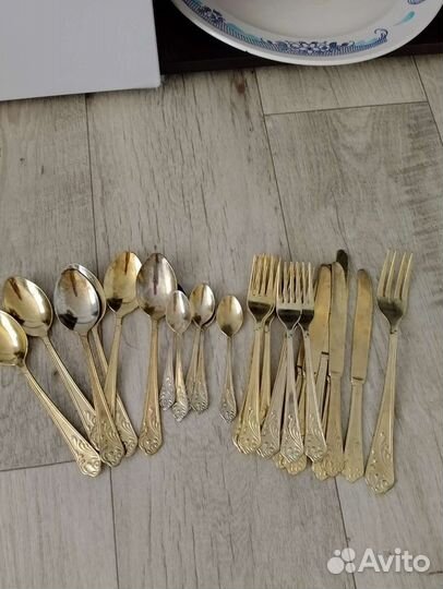Набор вилок и ложек