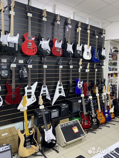 Электрогитара новая