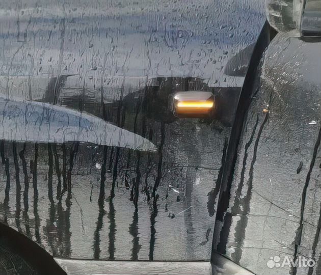 Поворотники на Toyota Land Cruiser 70 80 100