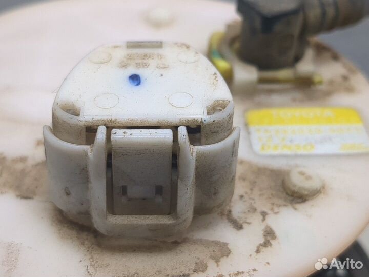 Насос топливный электрический Toyota Camry V40, 20