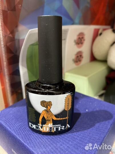 Гель Лак для ногтей новый tnl