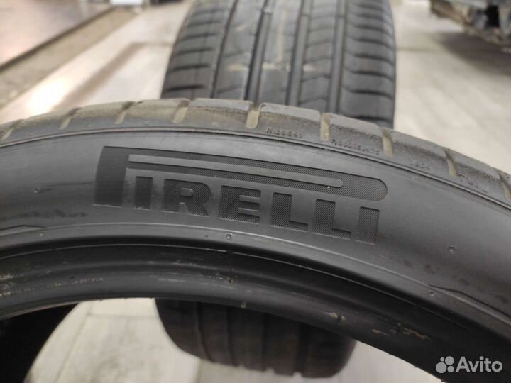 Pirelli P Zero Luxury Saloon 305/35 R21 109Y