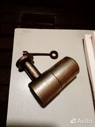 Замок гаражный навесной