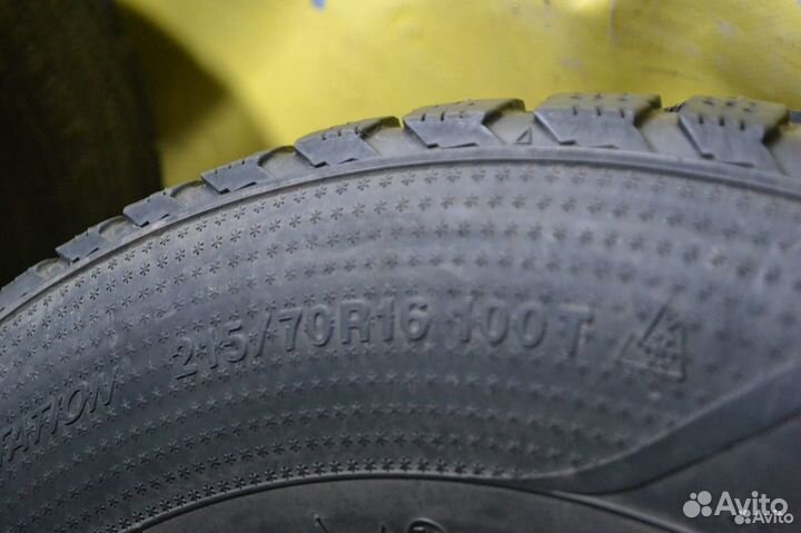 Kumho I'Zen RV Stud KC16 215/70 R16