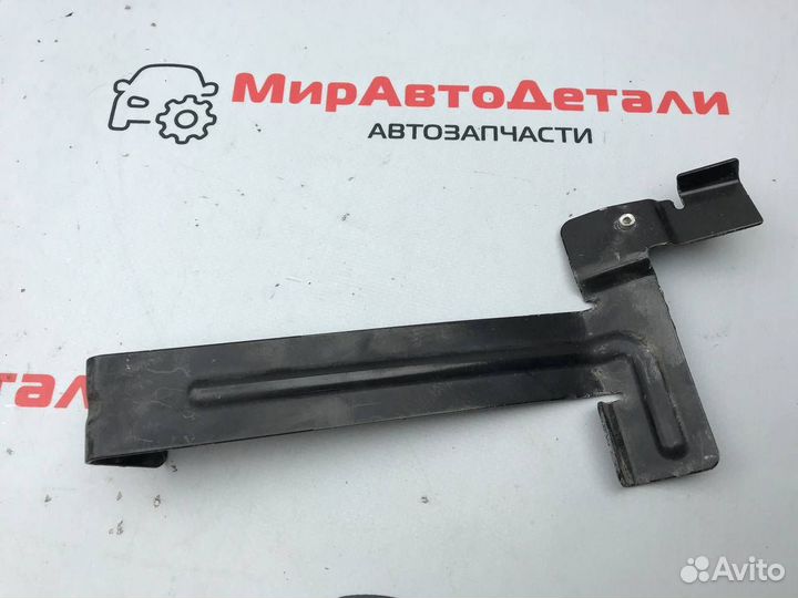 Кронштейн (крепление) Ford Escape 4 2020