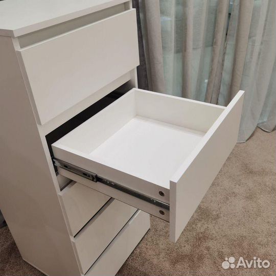 Комод белый