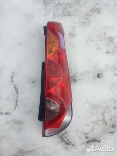 Задний фонарь Ниссан Нота, Ланцер 9