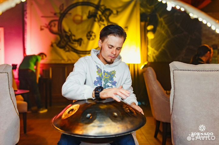 Музыкант на мероприятие Ханг Драм