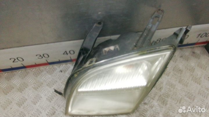 Фара Ford Fusion (2002-2012)