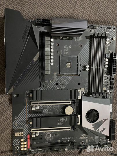 Материнская плата gigabyte X570 aorus PRO