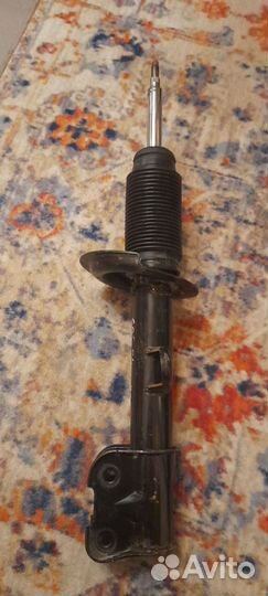 Стойка амортизатора KIA Sorento XM 2011