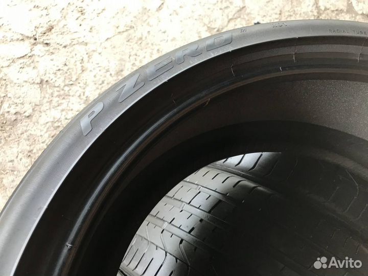 Pirelli P Zero 275/40 R22