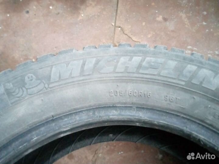 Michelin X-Ice 3 205/60 R16