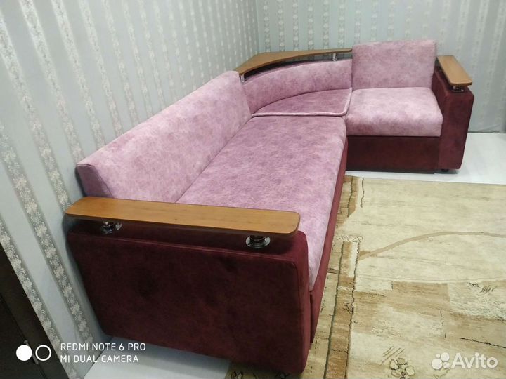 Ремонт, перетяжка и химчистка мягкой мебели