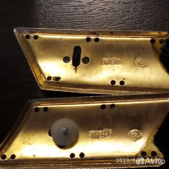 Значок на воинской советской форме в виде нашивки