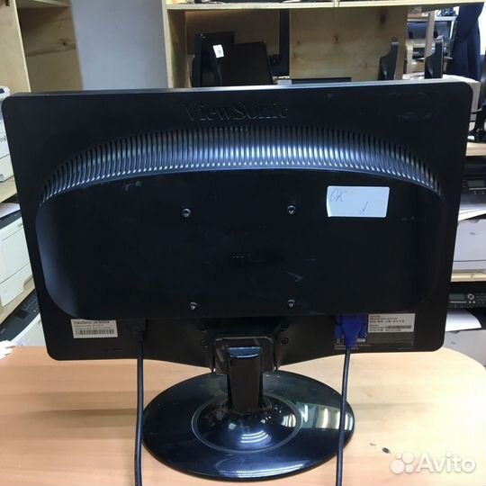 Монитор широкоформатный 19 дюймов